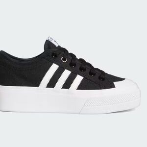 Adidas Womens Nizza Black and White SIZE 9